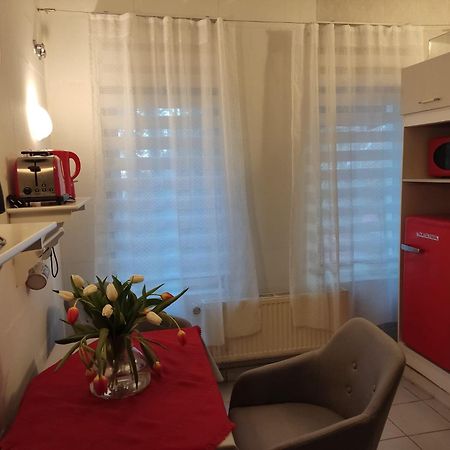 Ferienwohnung mit separatem Eingang und Parkplatz Dorf Mecklenburg Bagian luar foto